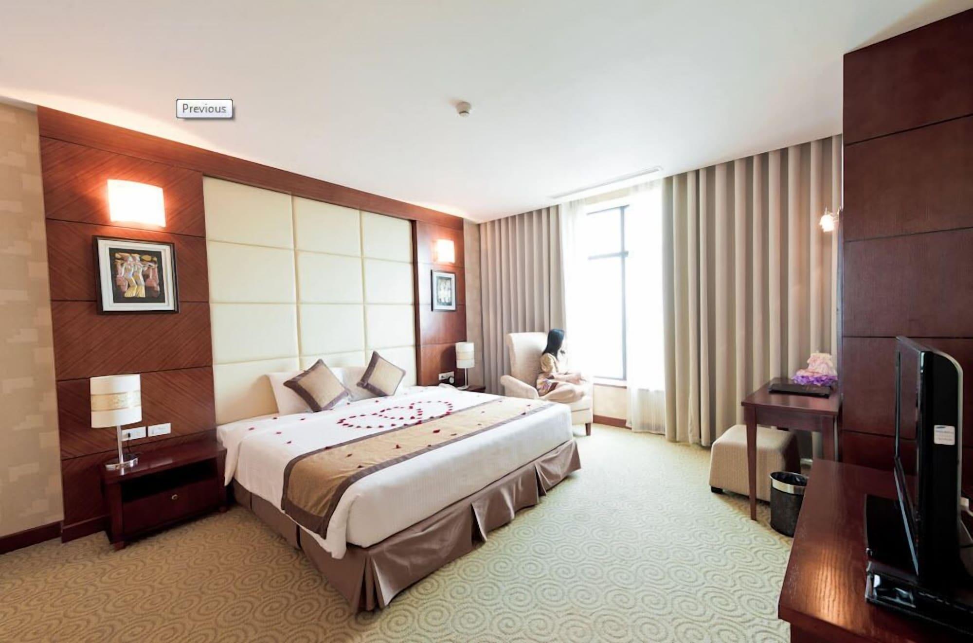 Muong Thanh Grand Hanoi Hotel Exterior photo