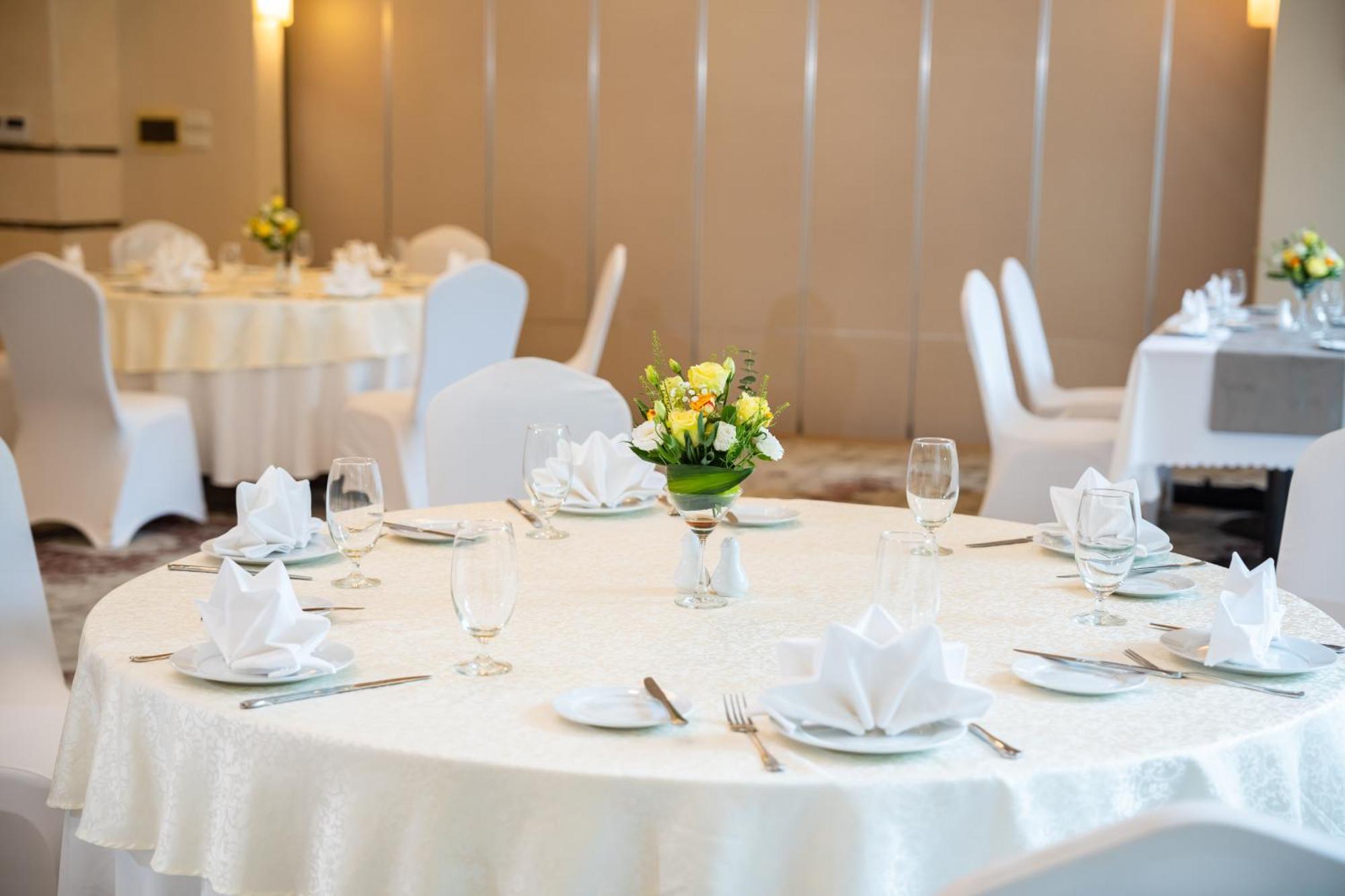 Muong Thanh Grand Hanoi Hotel Exterior photo